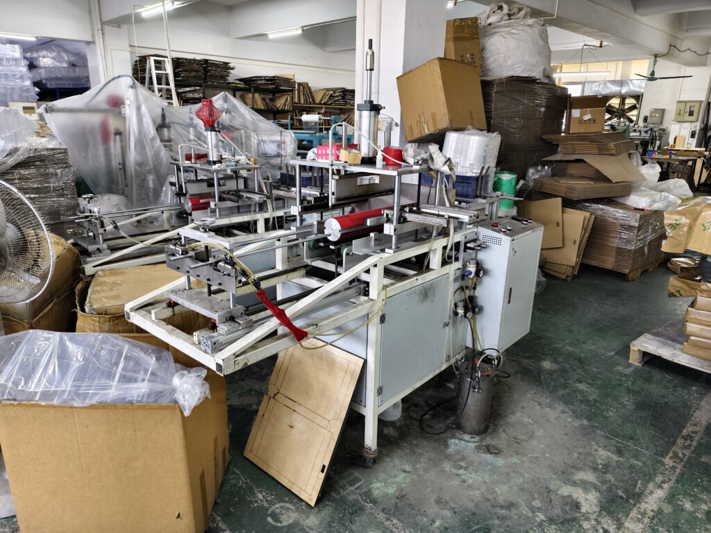 PET box production machine for custom packaging