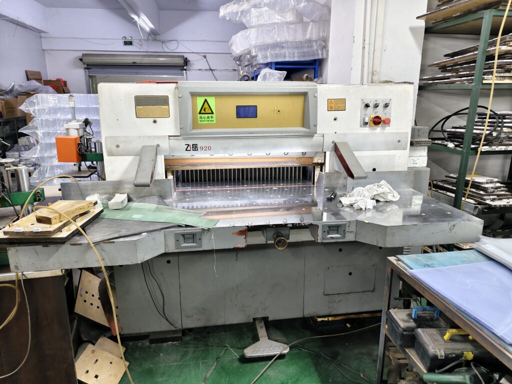 PET packaging box die cutting machine in factory