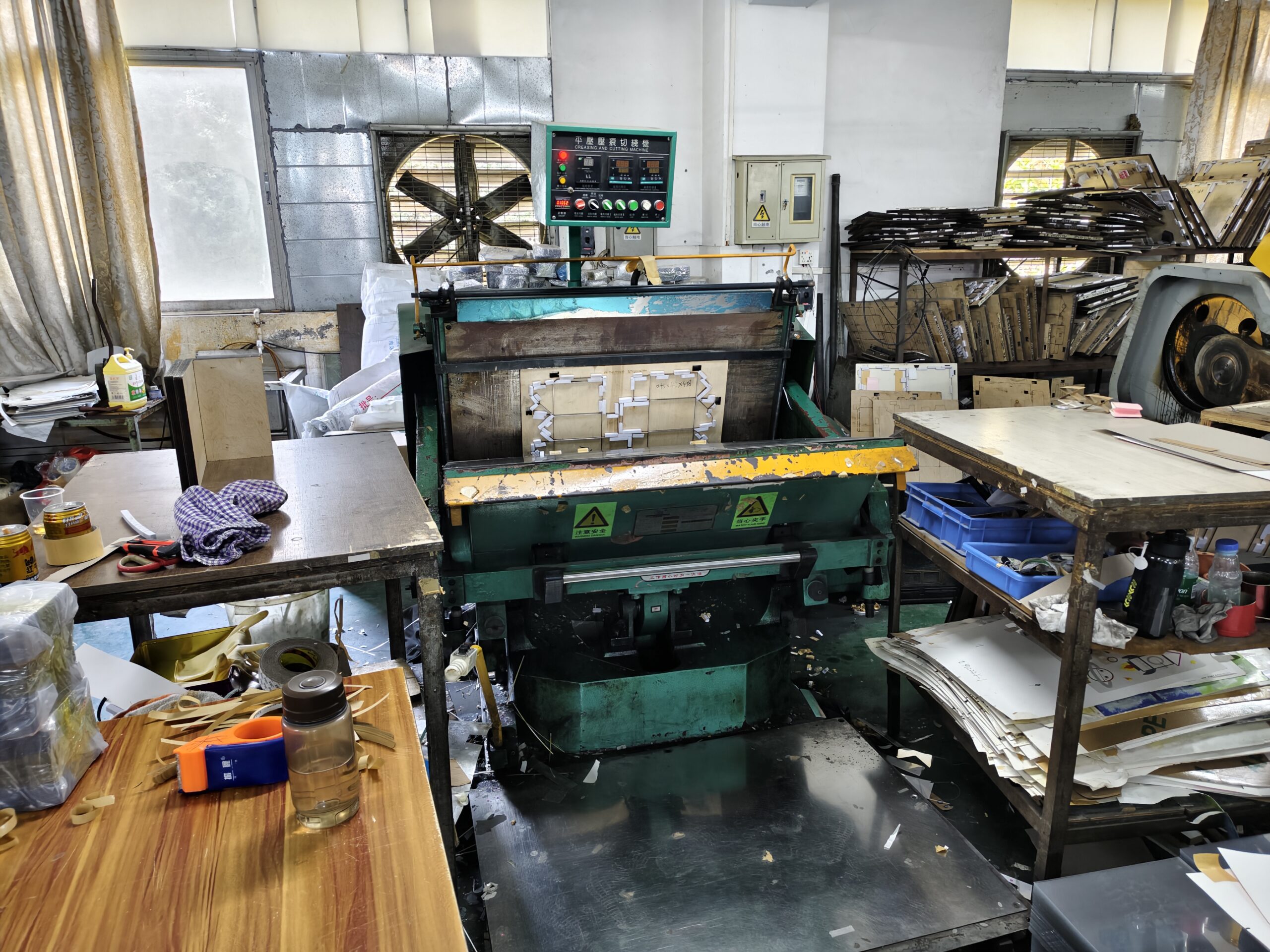 How Are Custom PET Packaging Boxes Made? A Complete Manufacturing Process