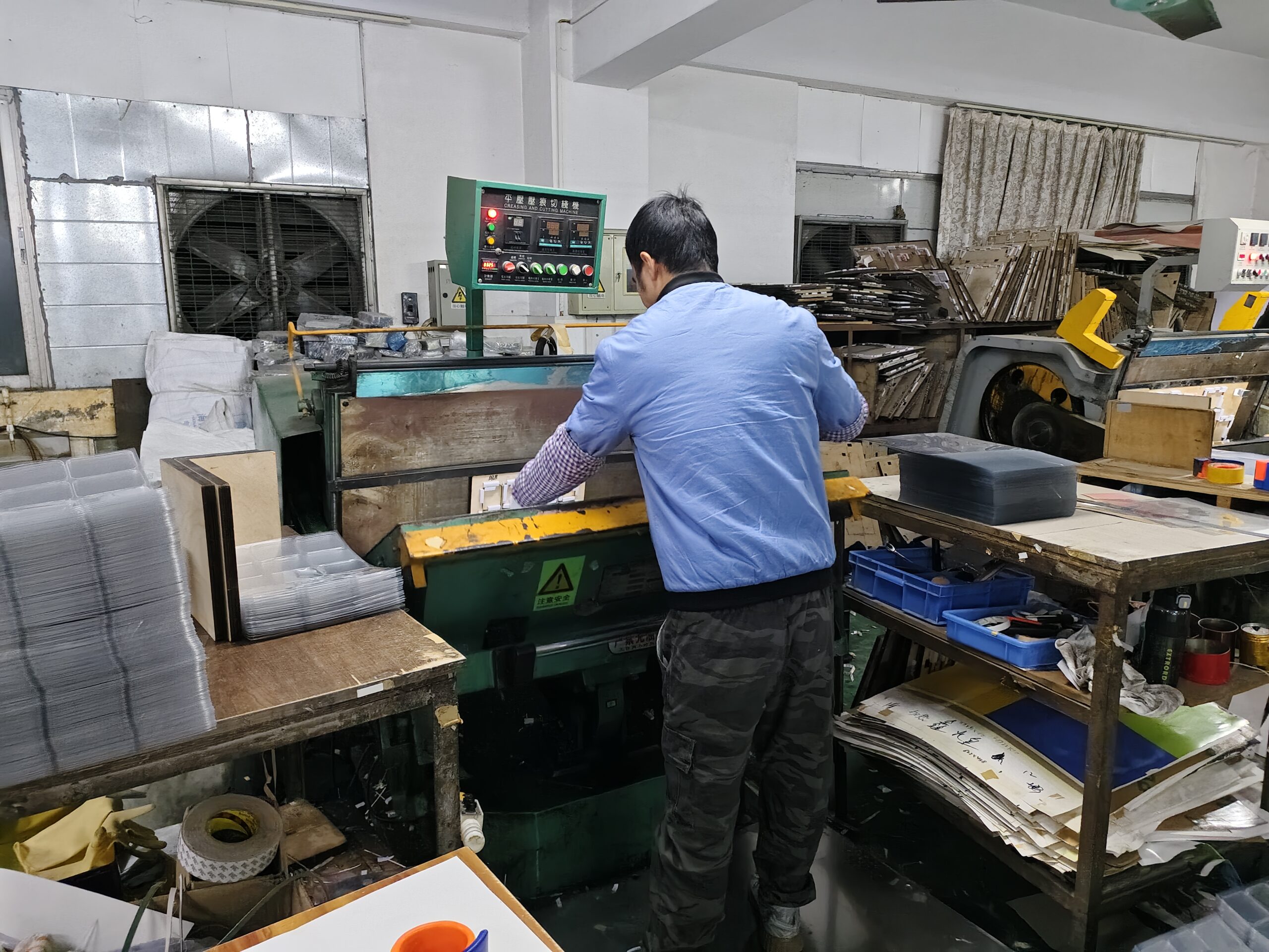 PET Packaging Box Quality Control: 8 Common Defects and Prevention Methods